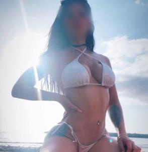 617944383: Chica busca chico en Murcia