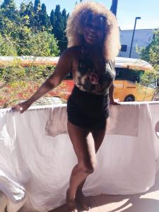 641702460: Chica busca chico en Gerona