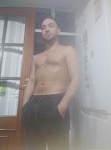 627935668: Chico busca chica en La Coruña