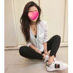 604971294: Chica busca chico en Lérida