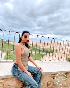 663998619: Chica busca chico en Valencia