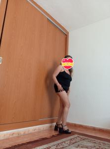 695725686: Chica busca chico en Murcia