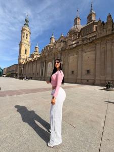 631923508: Chica busca chico en Zaragoza