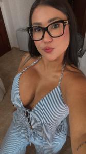 607541098: Chica busca chico en Huelva