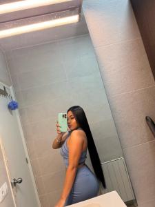 663166978: Chica busca chico en Murcia