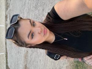 635081865: Chica busca chico en Ibiza