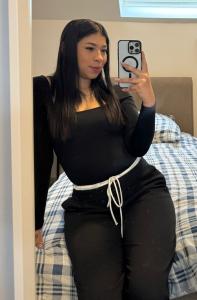 613575917: Chica busca chico en Barcelona