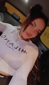 664320779: Chica busca chico en Sevilla
