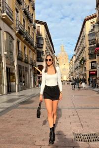 671465905: Chica busca chico en Lérida