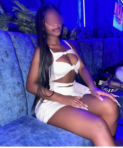 613364136: Chica busca chico en Cádiz