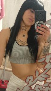 688394537: Chica busca chico en Madrid