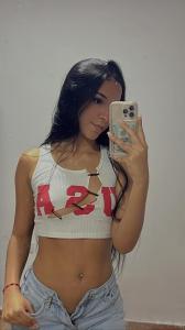 692496803: Chica busca chico en Valencia