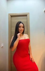 607236852: Chica busca chico en Gerona