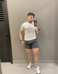 677433729: Chico busca chica en Alicante