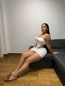 645247540: Chica busca chico en Cádiz