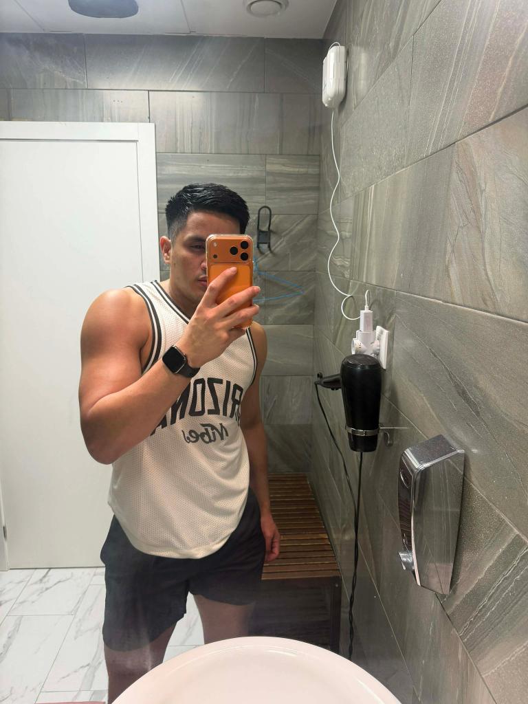 674202143: Chico busca chica en Murcia