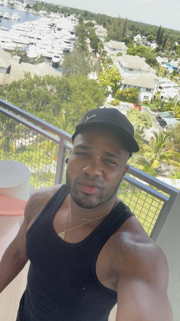 Chico busca chica en Madrid: 