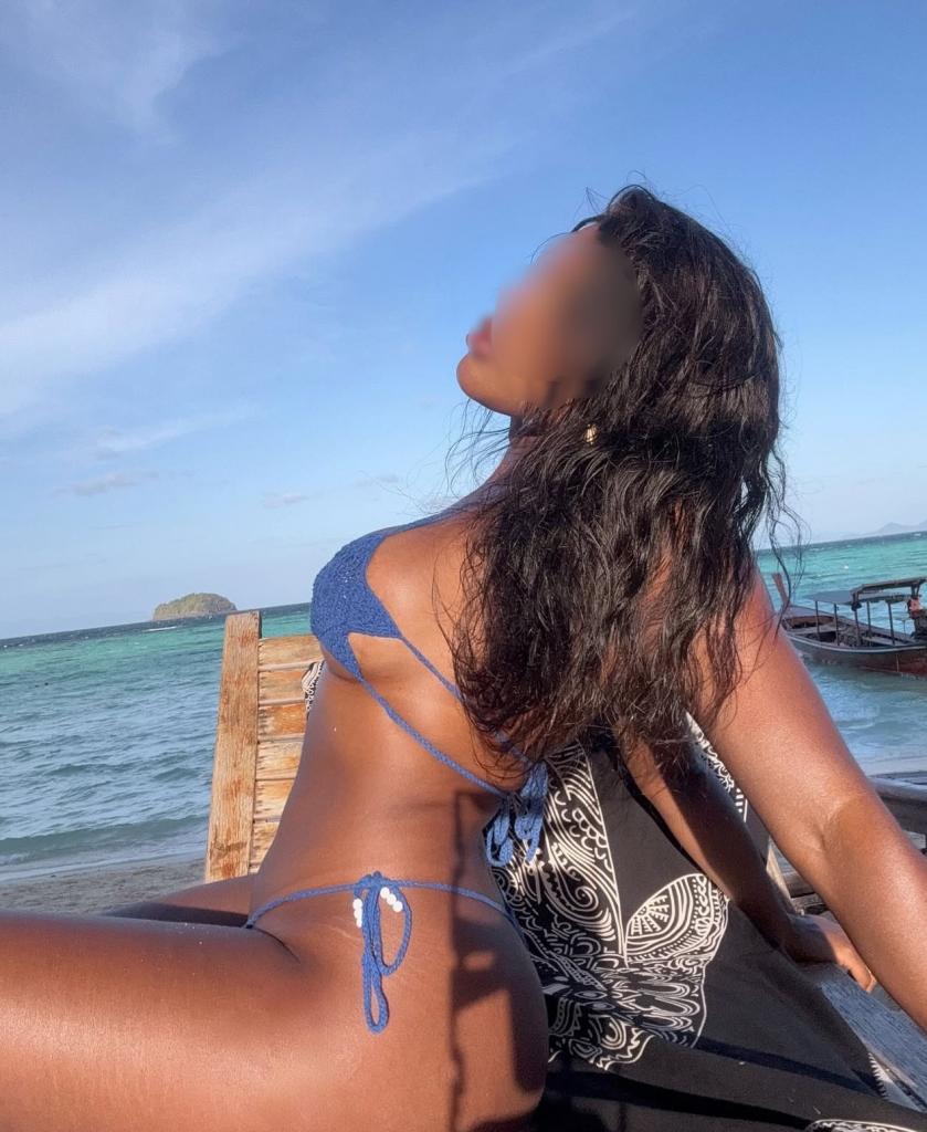 Chica busca chico en Cádiz: 