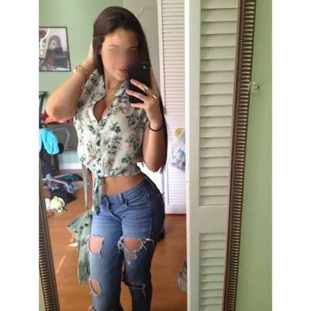 697498811: Chica busca chico en Almería