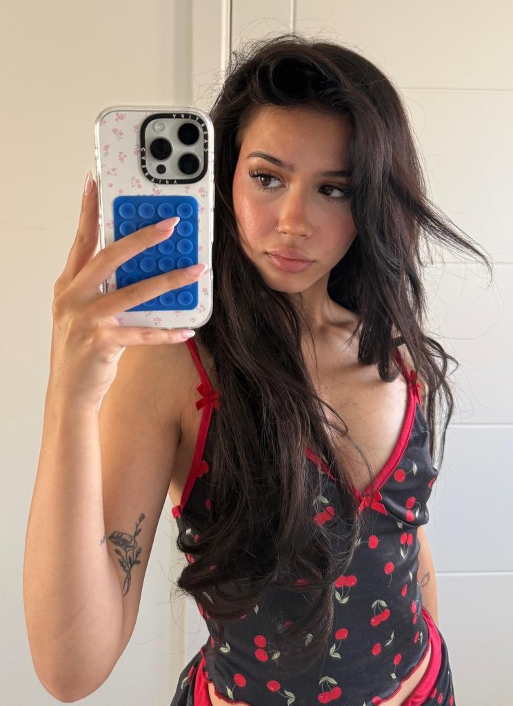 Chica busca chico en Alicante: Chica busca chico