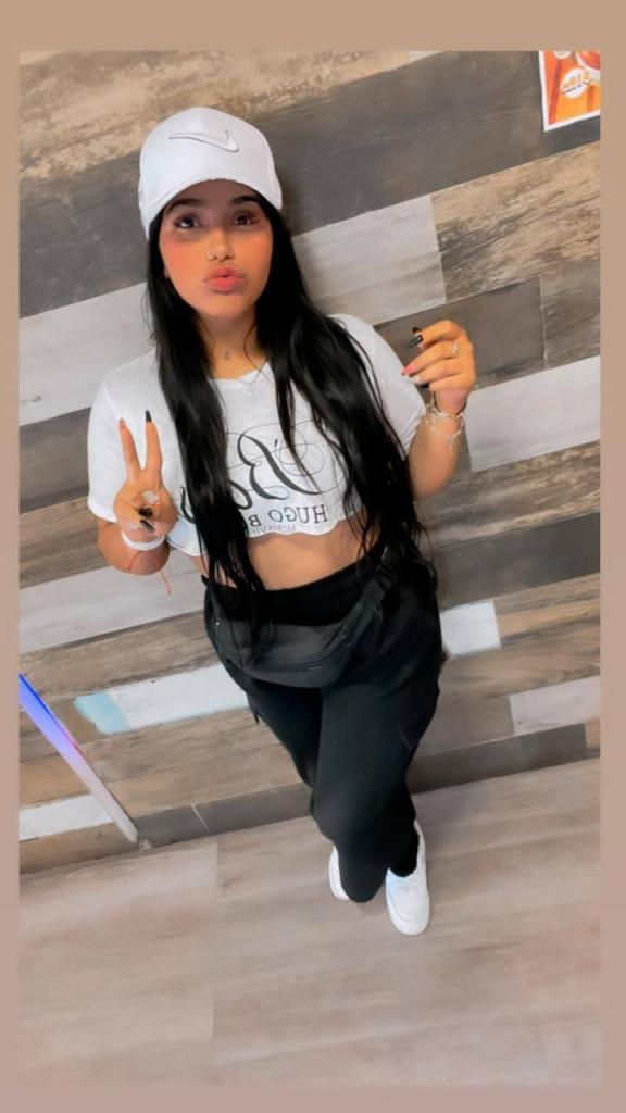 623231101: Chica busca chico en Cádiz