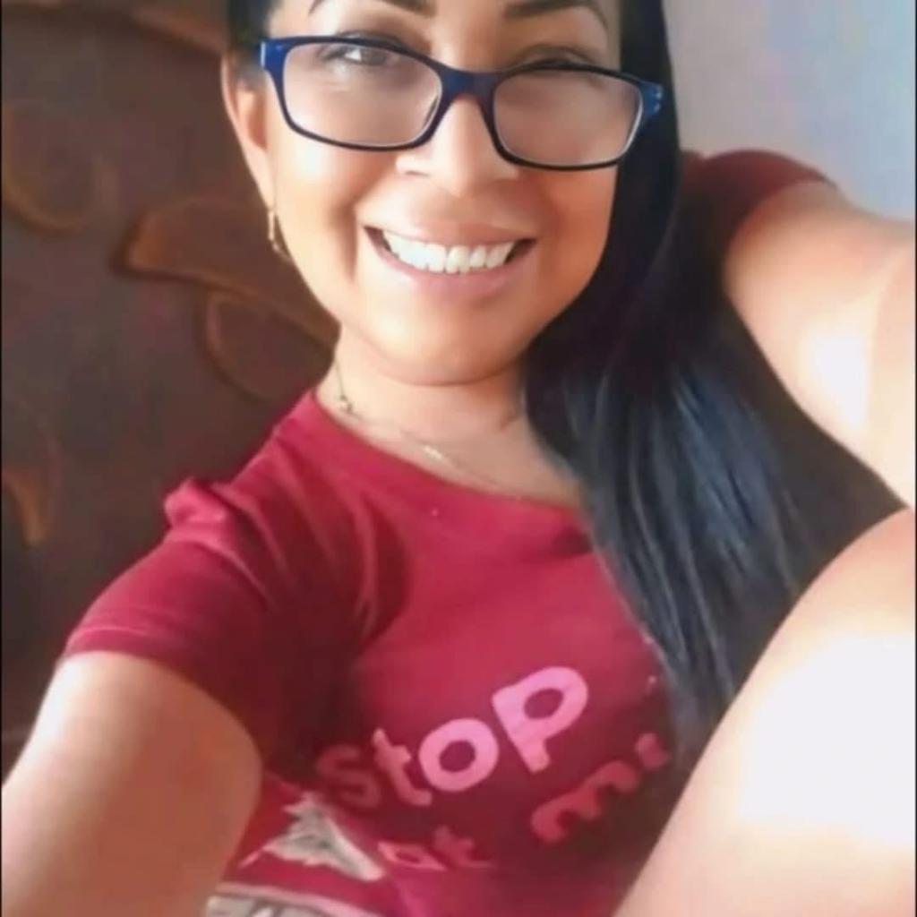 Chica busca chico en Huelva: 