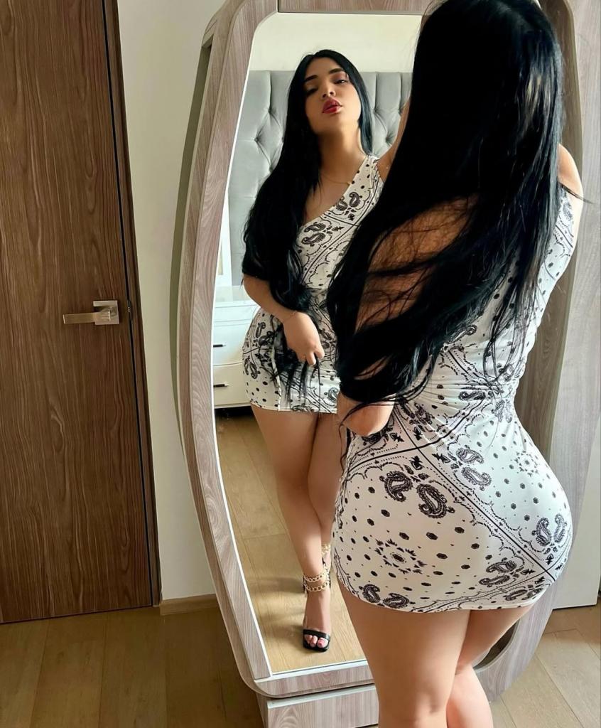 660685737: Chica busca chico en Cantabria