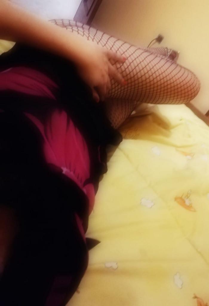 614722449: Chica busca chico en Madrid