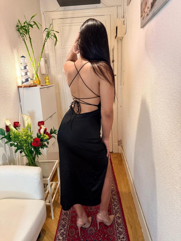 679135449: Chica busca chico en Madrid