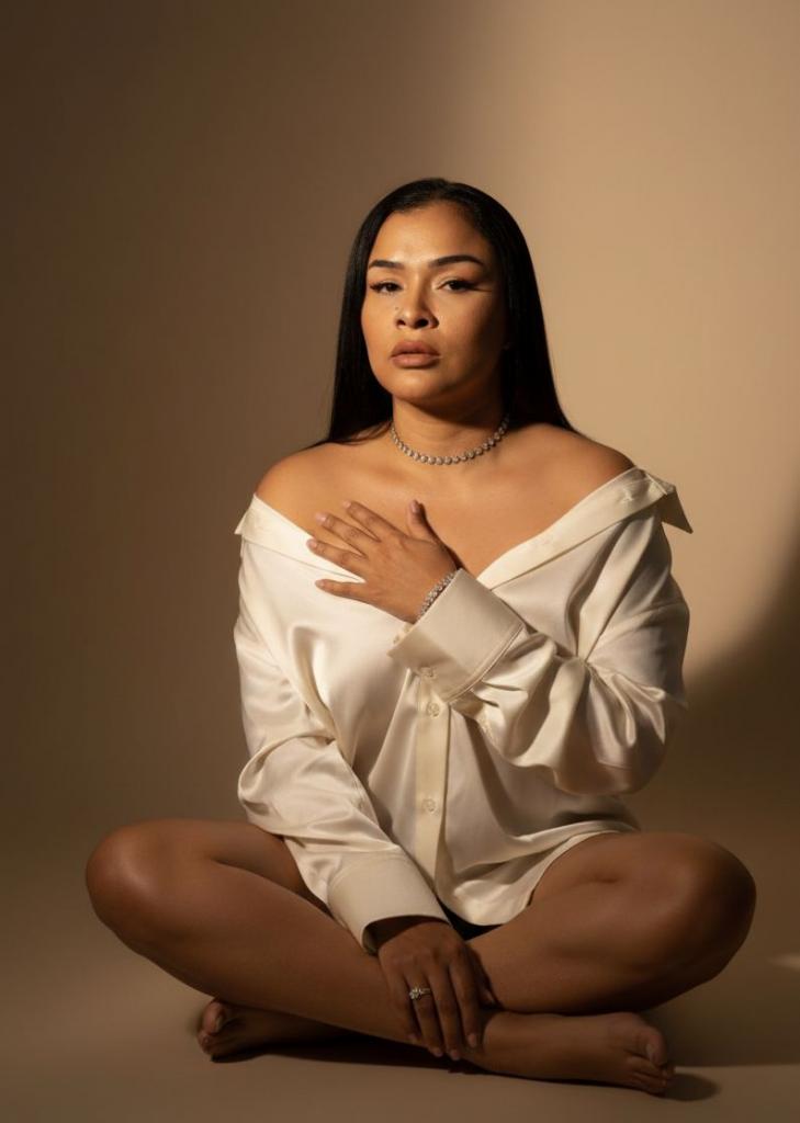 604317563: Chica busca chico en Cádiz