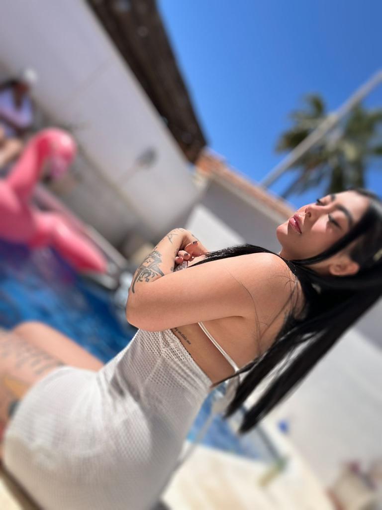 604317563: Chica busca chico en Cádiz