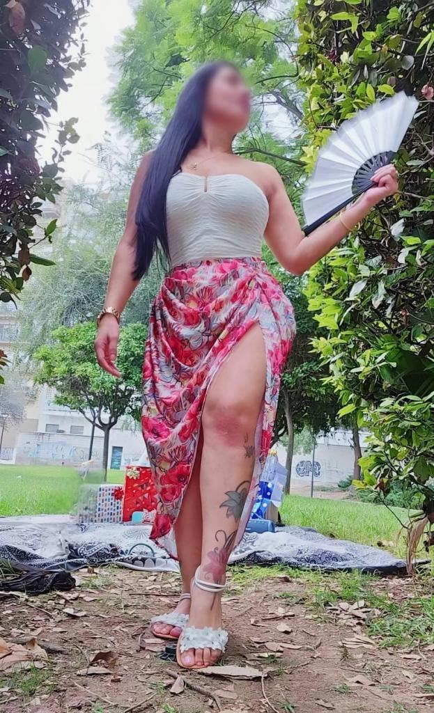 684756043: Chica busca chico en Granada