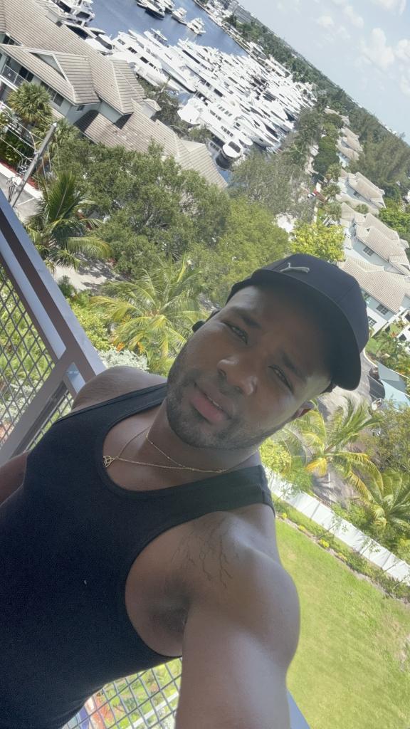 Chico busca chica en Madrid: 