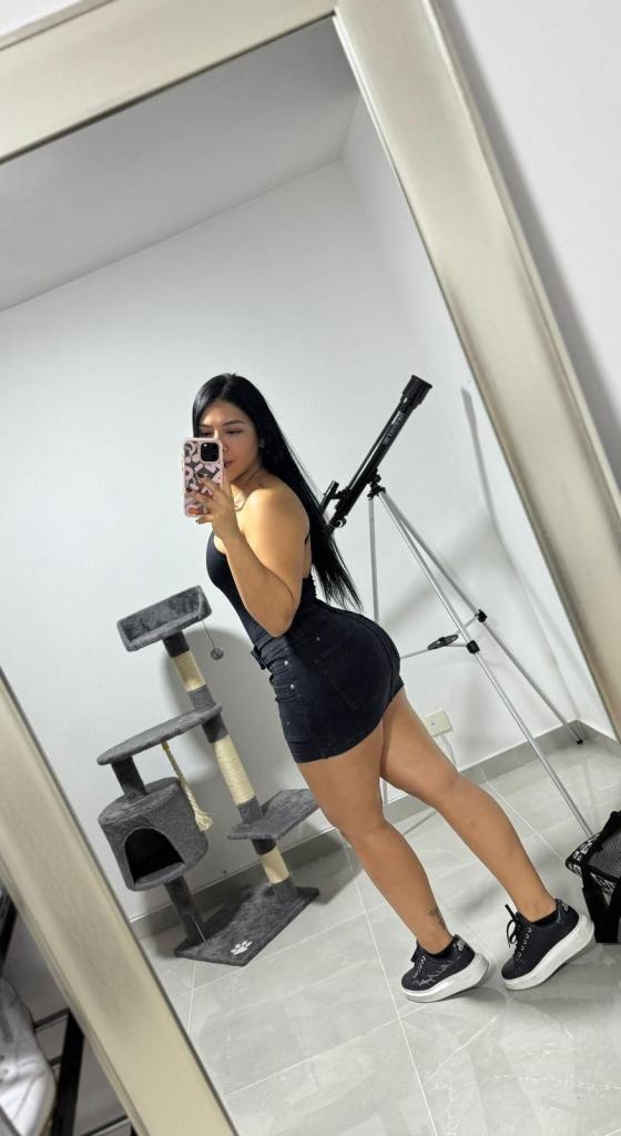 604232907: Chica busca chico en La Coruña