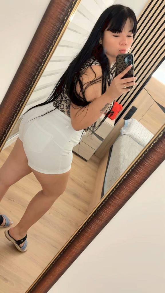 Chica busca chico en Almería: 