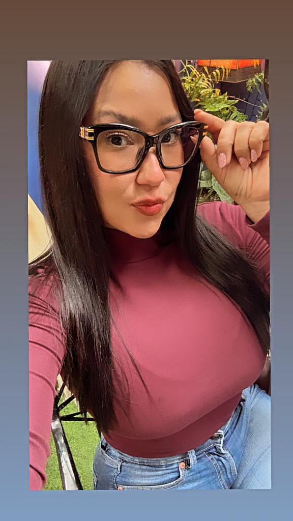 607541098: Chica busca chico en Huelva