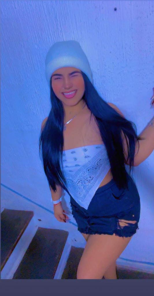 623231101: Chica busca chico en Cádiz