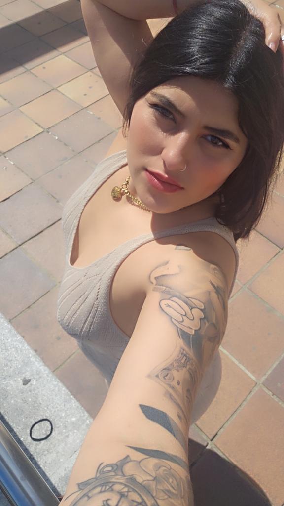 Chica busca chico en Cádiz: 
