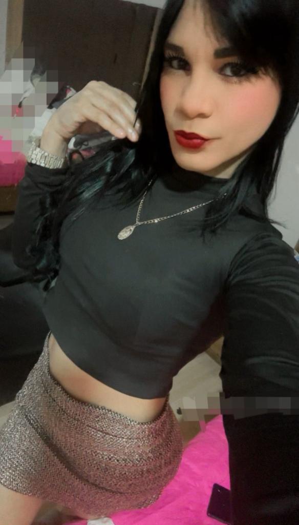 658596027: Transexual en León