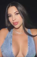 677923151: Chica busca chico en Barcelona