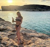 670376449: Chica busca chico en Navarra