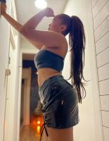 607824577: Chica busca chico en Ibiza