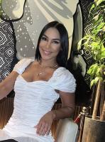 613792147: Chica busca chico en Barcelona