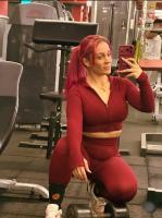 632297848: Chica busca chico en Sevilla