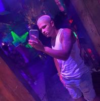 604295307: Chico busca chica en Sevilla