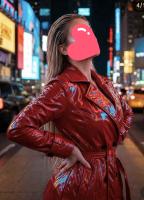 613982075: Chica busca chico en Barcelona