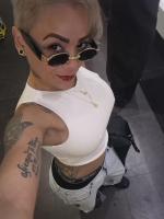 664202830: Chica busca chico en Sevilla