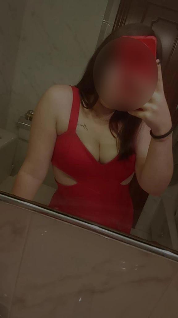 623497546: Chica busca chico en La Coruña