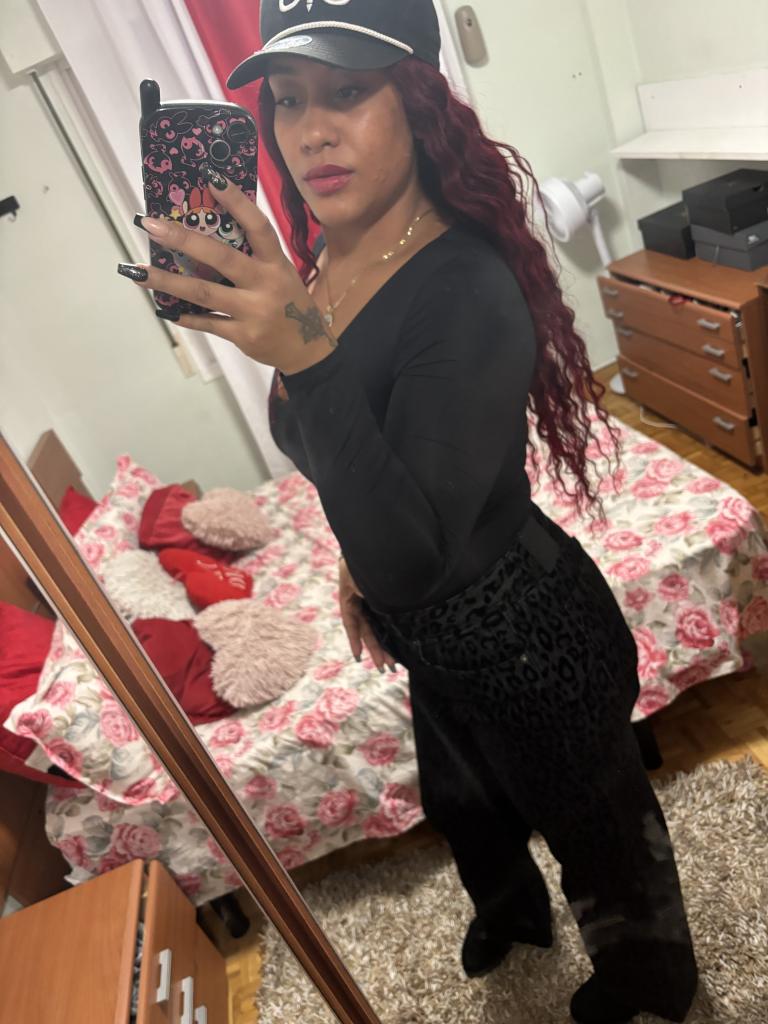 Chica busca chico en Sevilla: 