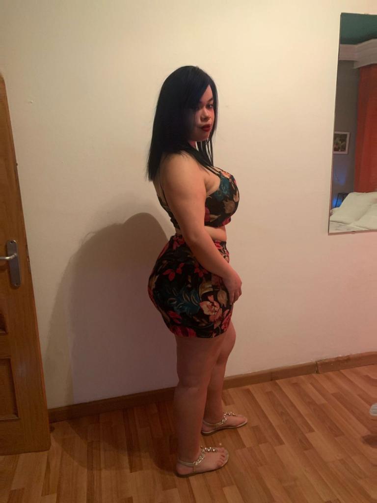 Chica busca chico en Almería: 